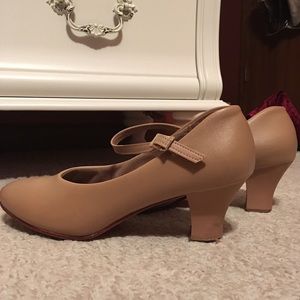 Nude character shoes